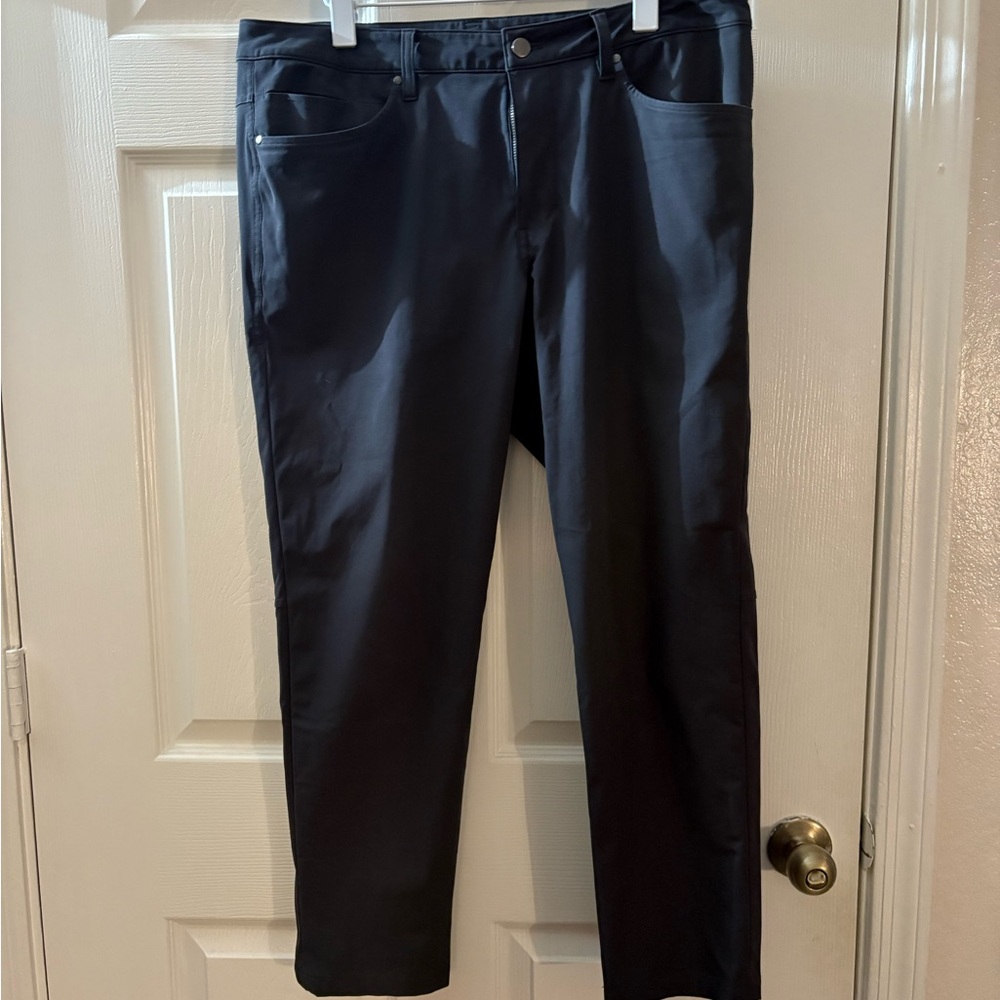 Men’s Lululemon ABC Pants - 34 - Charcoal